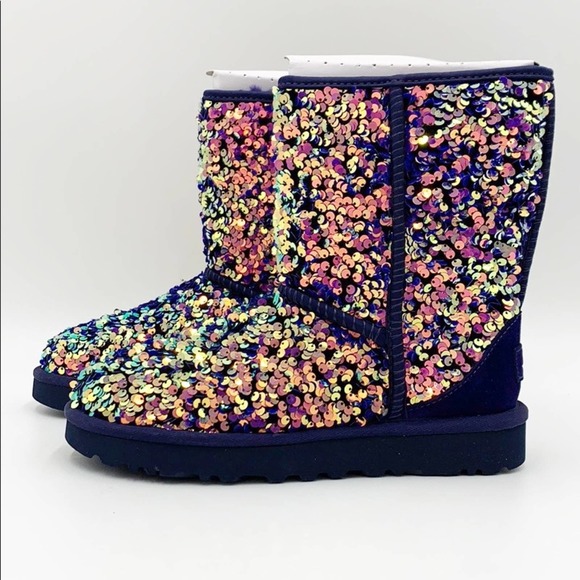 NWT UGG Classic Short Stellar Sequin Medallion - Picture 11 of 15
